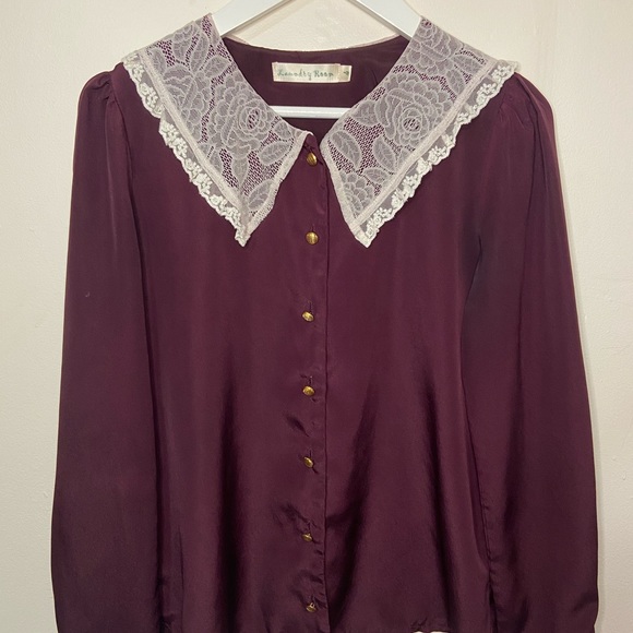 Vintage Style Plum Lace Peter Pan Collar Blouse - Picture 2 of 4